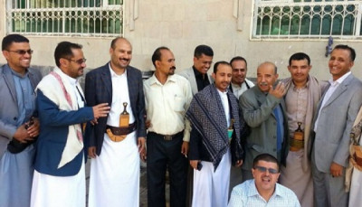 المدير التنفيذي يتبادل تهاني العيد مع موظفي الصندوق ...