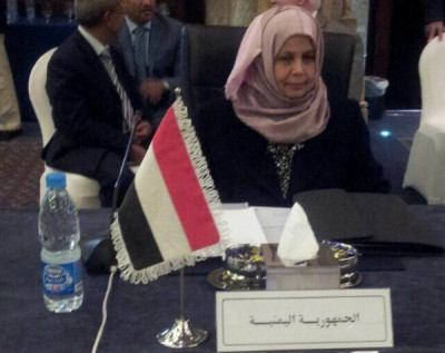 الوزيرة سميرة خميس تناقش قضايا ذوي الاعاقة مع ...